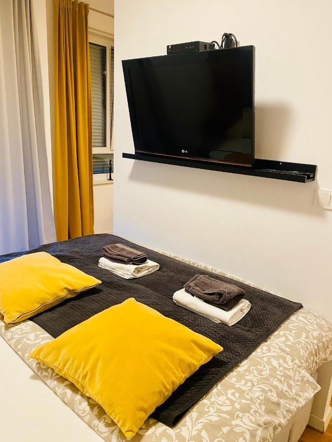 Studio Apartman Krila Wings- Parking In Garage Zagreb Ngoại thất bức ảnh