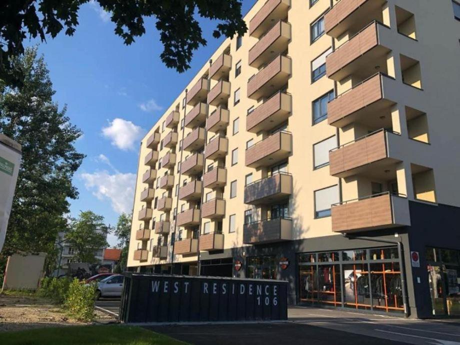 Studio Apartman Krila Wings- Parking In Garage Zagreb Ngoại thất bức ảnh