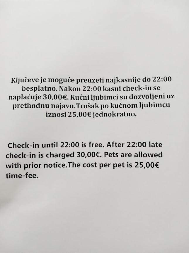 Studio Apartman Krila Wings- Parking In Garage Zagreb Ngoại thất bức ảnh