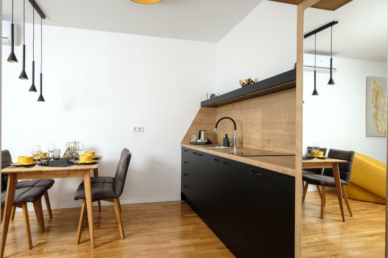 Studio Apartman Krila Wings- Parking In Garage Zagreb Ngoại thất bức ảnh