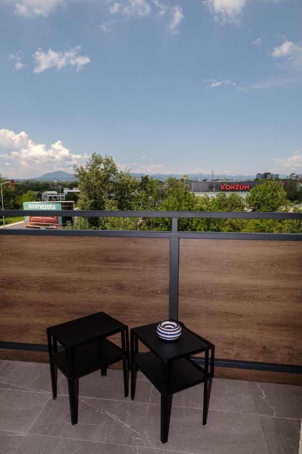 Studio Apartman Krila Wings- Parking In Garage Zagreb Ngoại thất bức ảnh